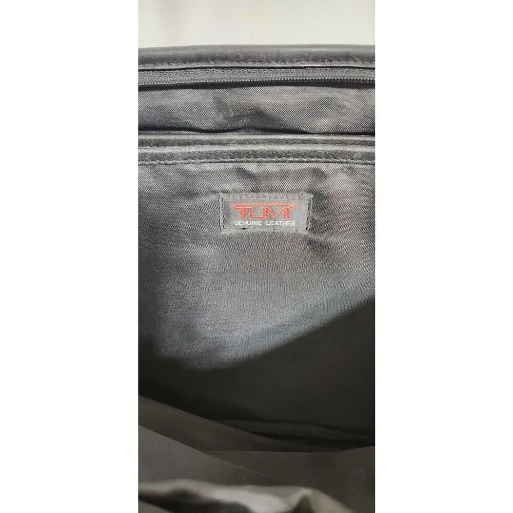 VTG TUMI Vintage Alpha Black Leather Laptop Bag Briefcase‎
